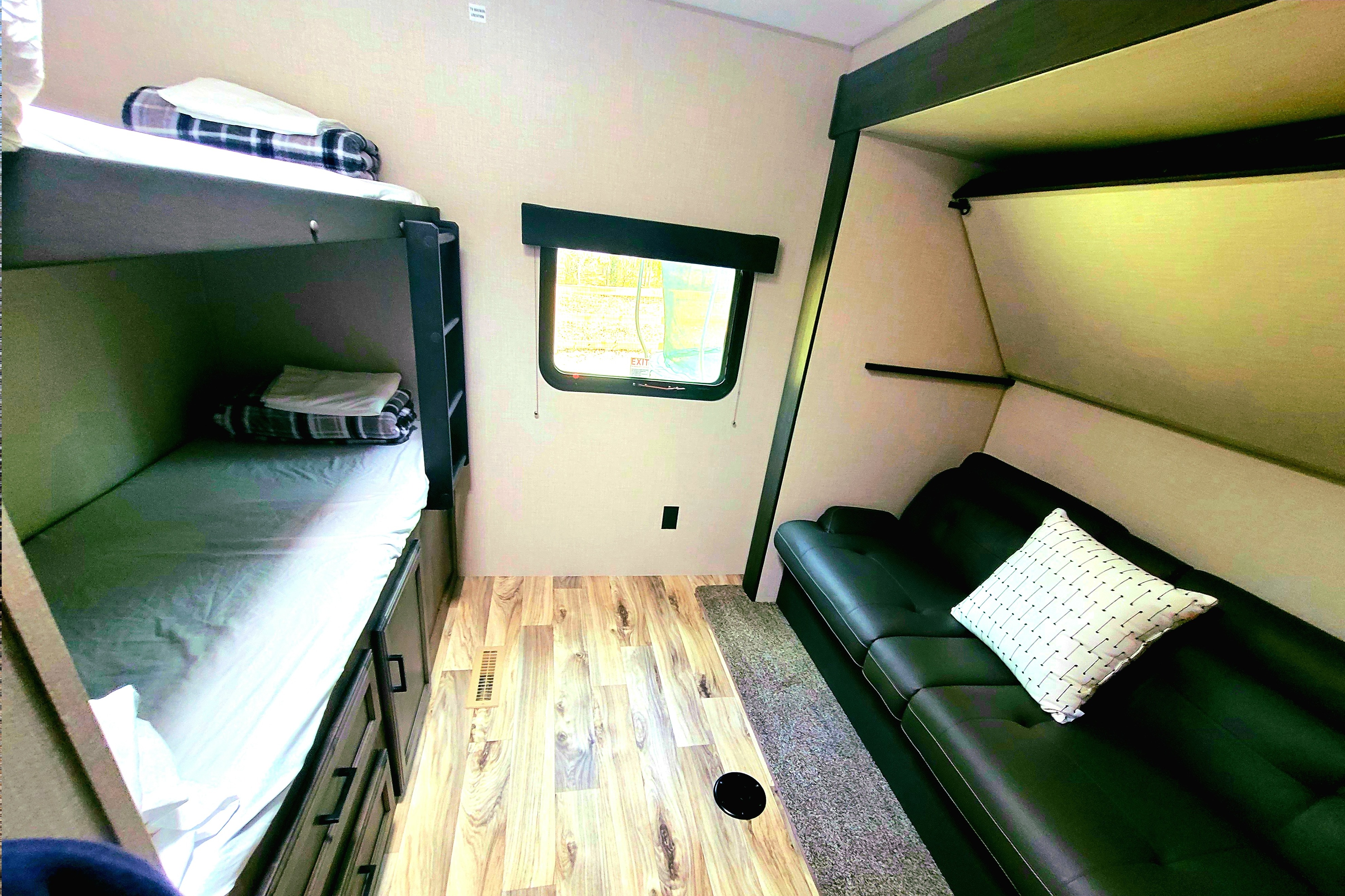 "The Haven" 2BR/1BA with upgraded memory foam beds