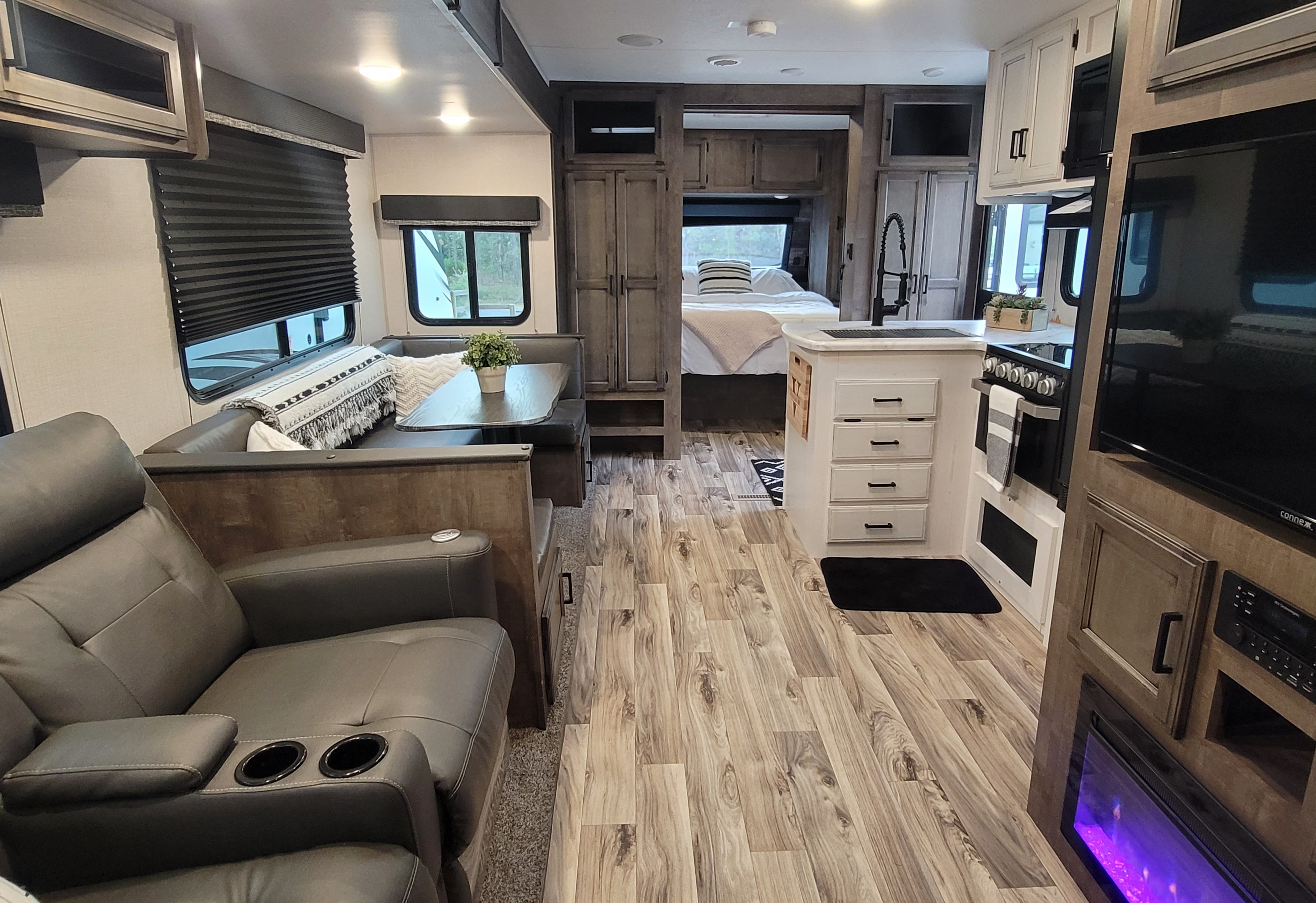 "The Haven" 2BR/1BA with upgraded memory foam beds