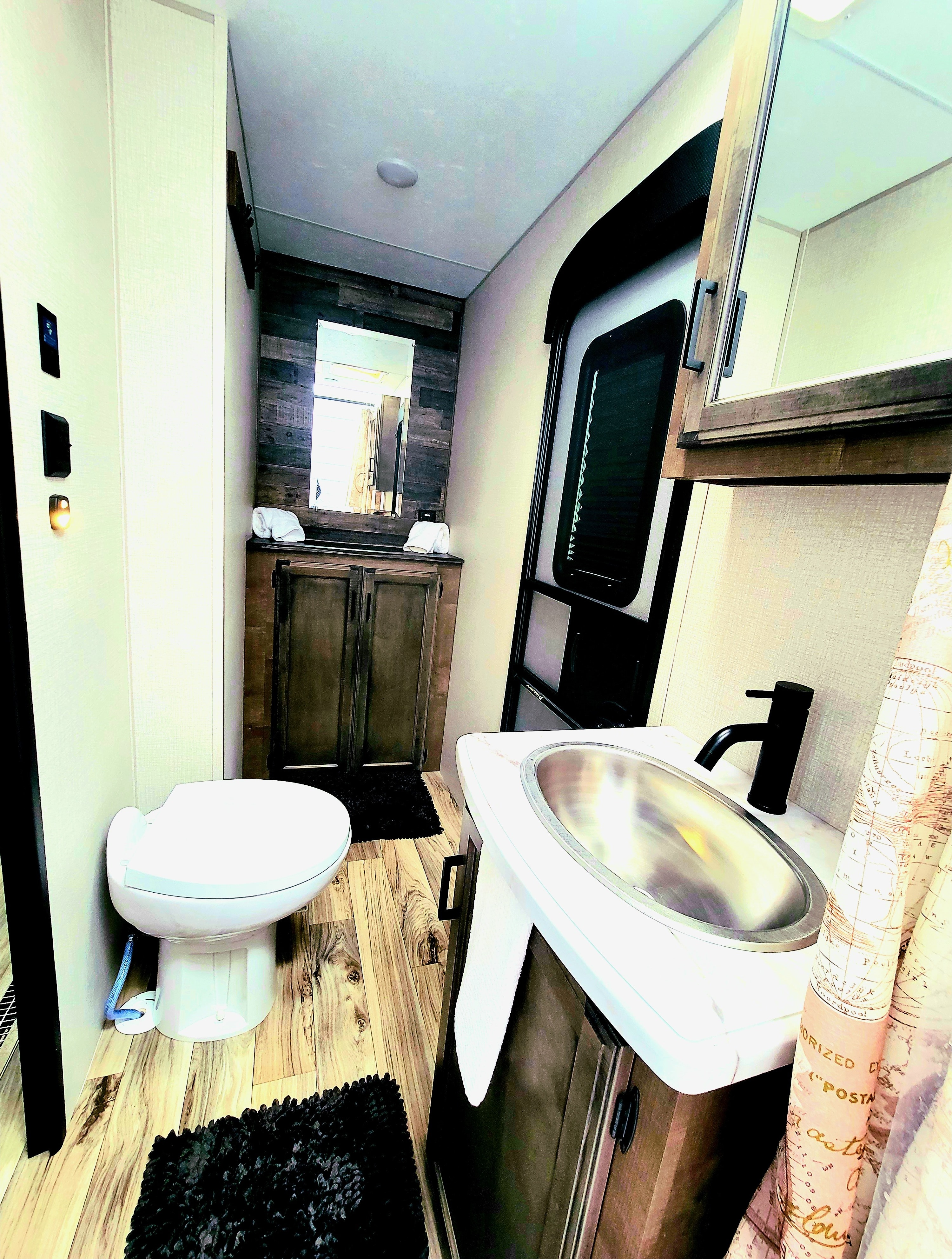 "The Haven" 2BR/1BA with upgraded memory foam beds