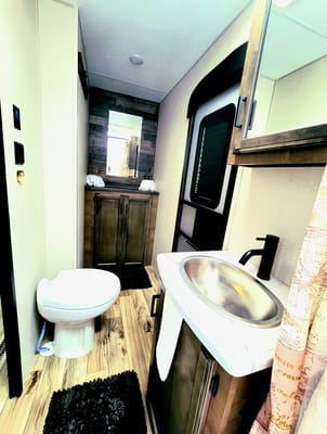 "The Haven" 2BR/1BA with upgraded memory foam beds