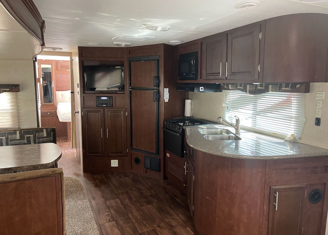 Barlow's Eclipse RV T27RSLG27 Travel Trailer