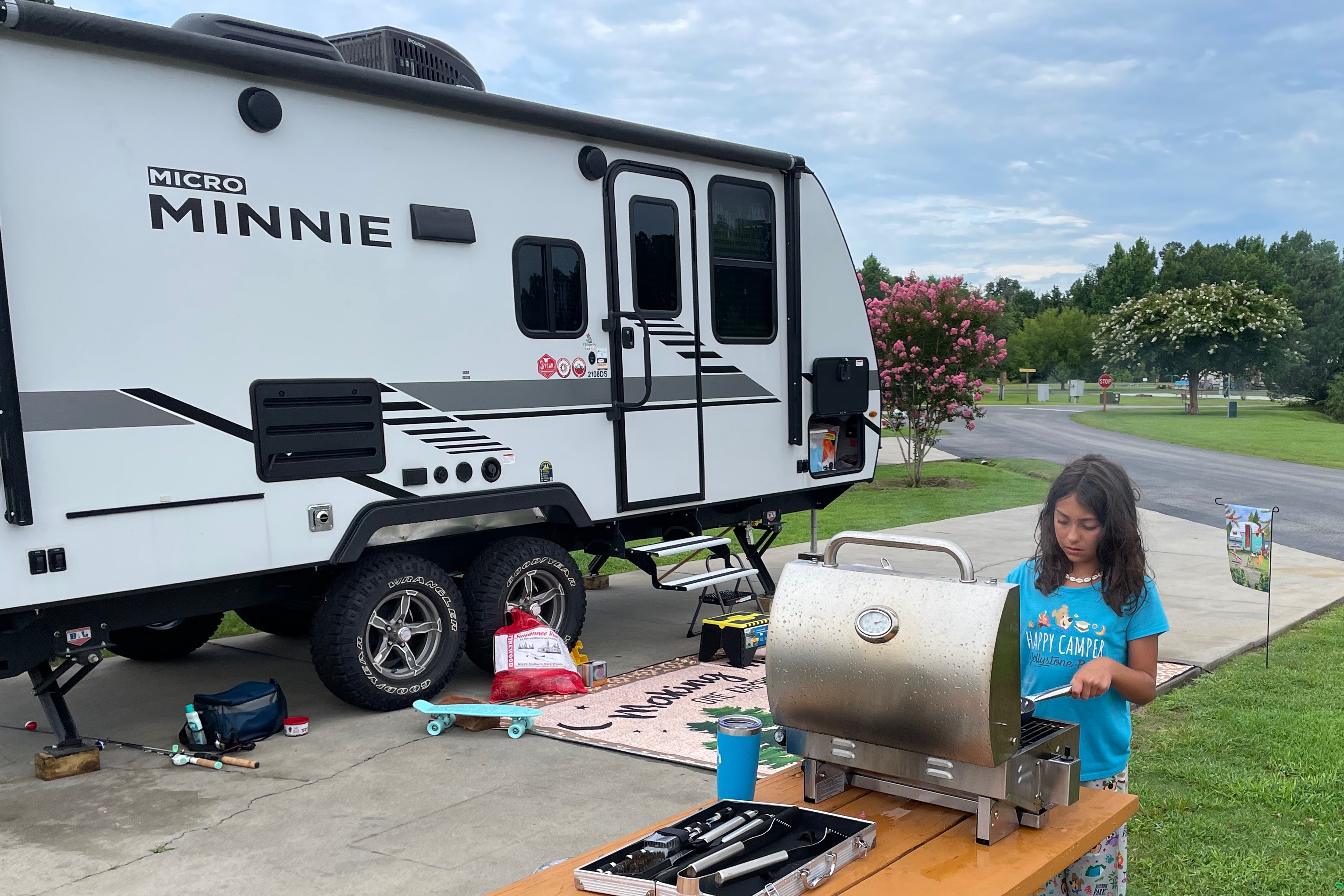 Bobby's Winnebago Minnie Winnie Travel Trailer