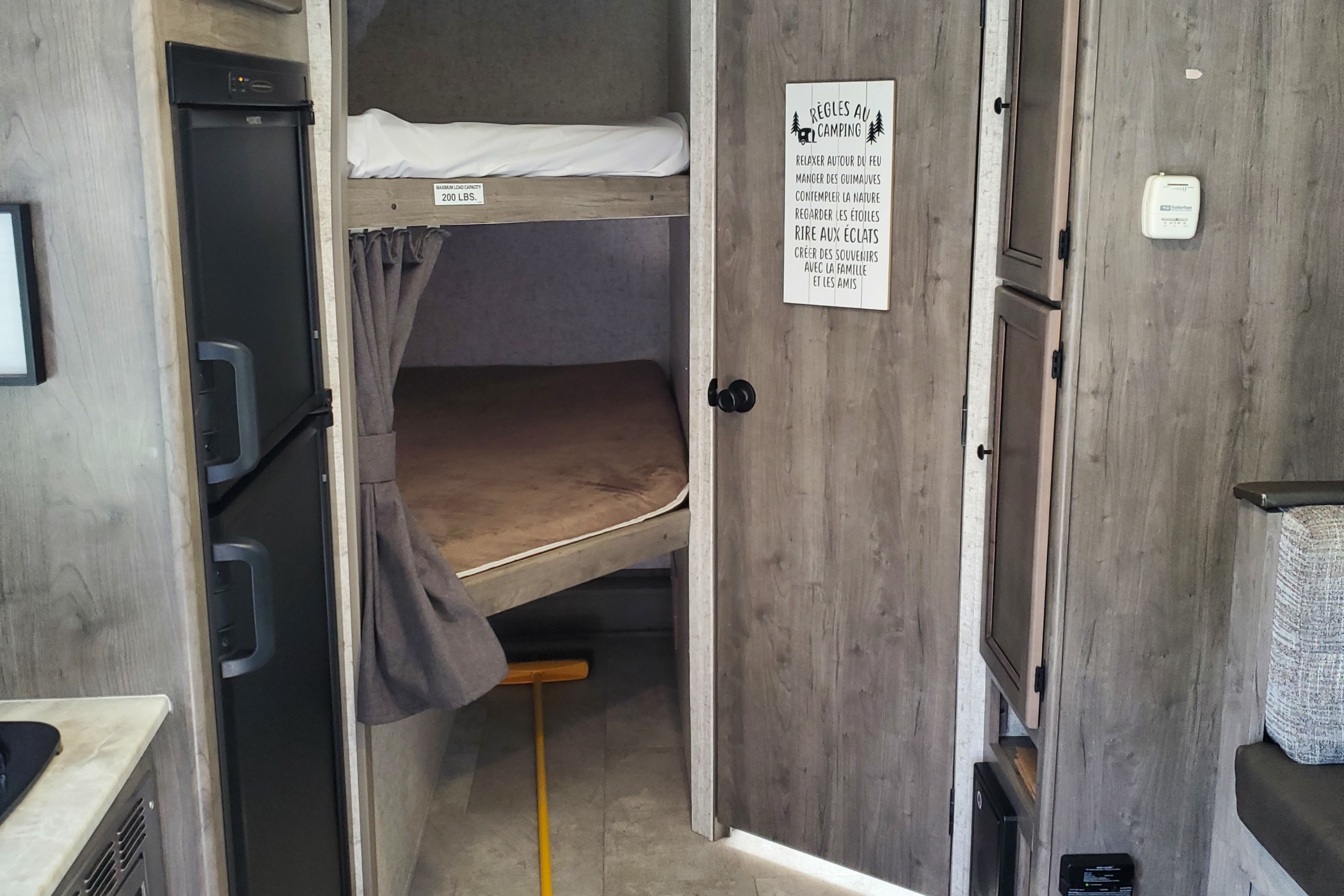 La Queen - Coachmen Apex Nano