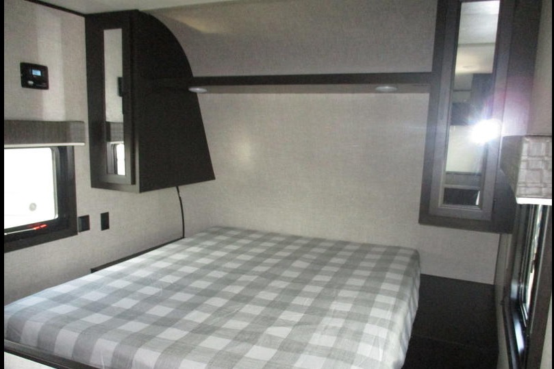 Jessica's & Craig's Jayco SLX 264bh Travel Trailer