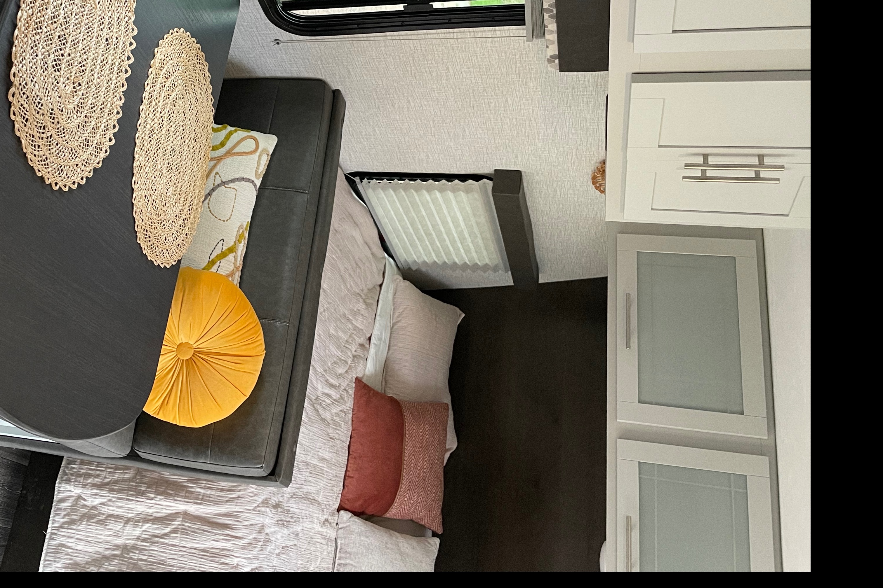 2021 Keystone Bullet Crossfire Clean & Comfy Camper Sleeps 6