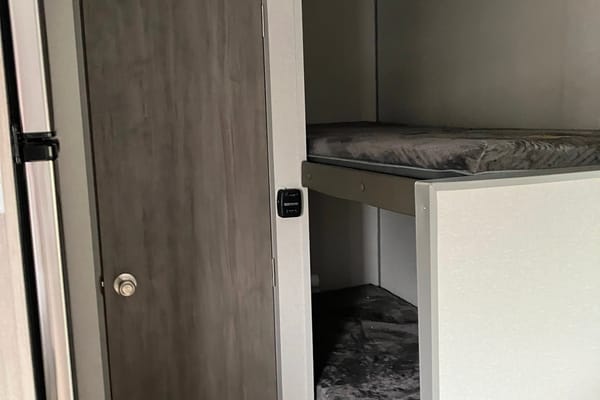 Phong's Coachmen 164BHX Travel Trailer