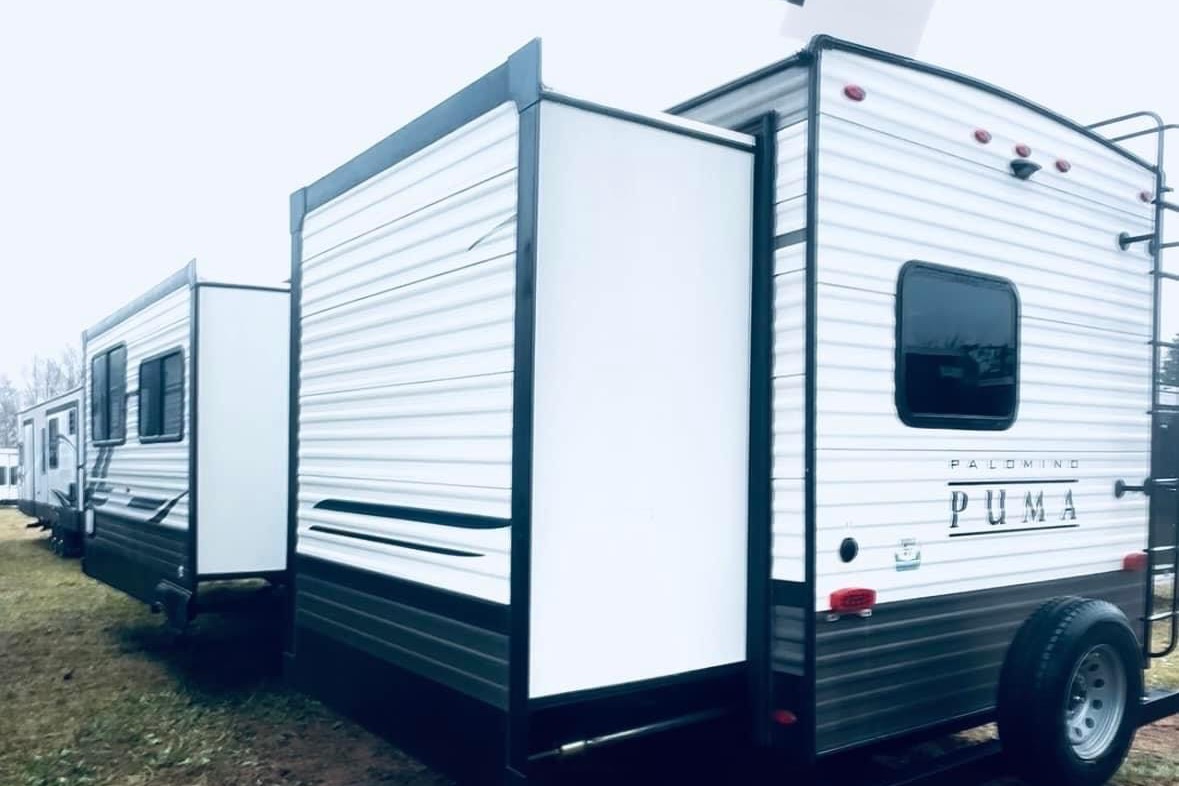 Scott's Forest River Puma palamino Travel Trailer