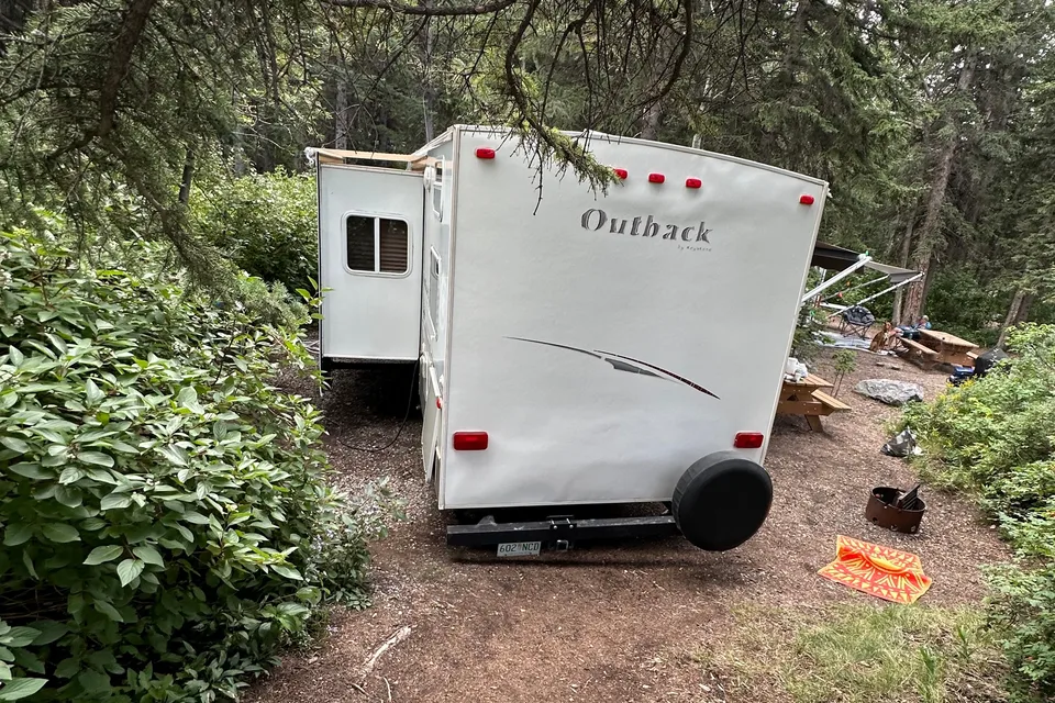 Lucky’s- Keystone Outback Sydney Addition Travel Trailer