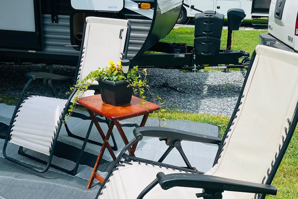 ALANI - PET FRIENDLY.  2017 Jayco Flight Travel Trailer.  