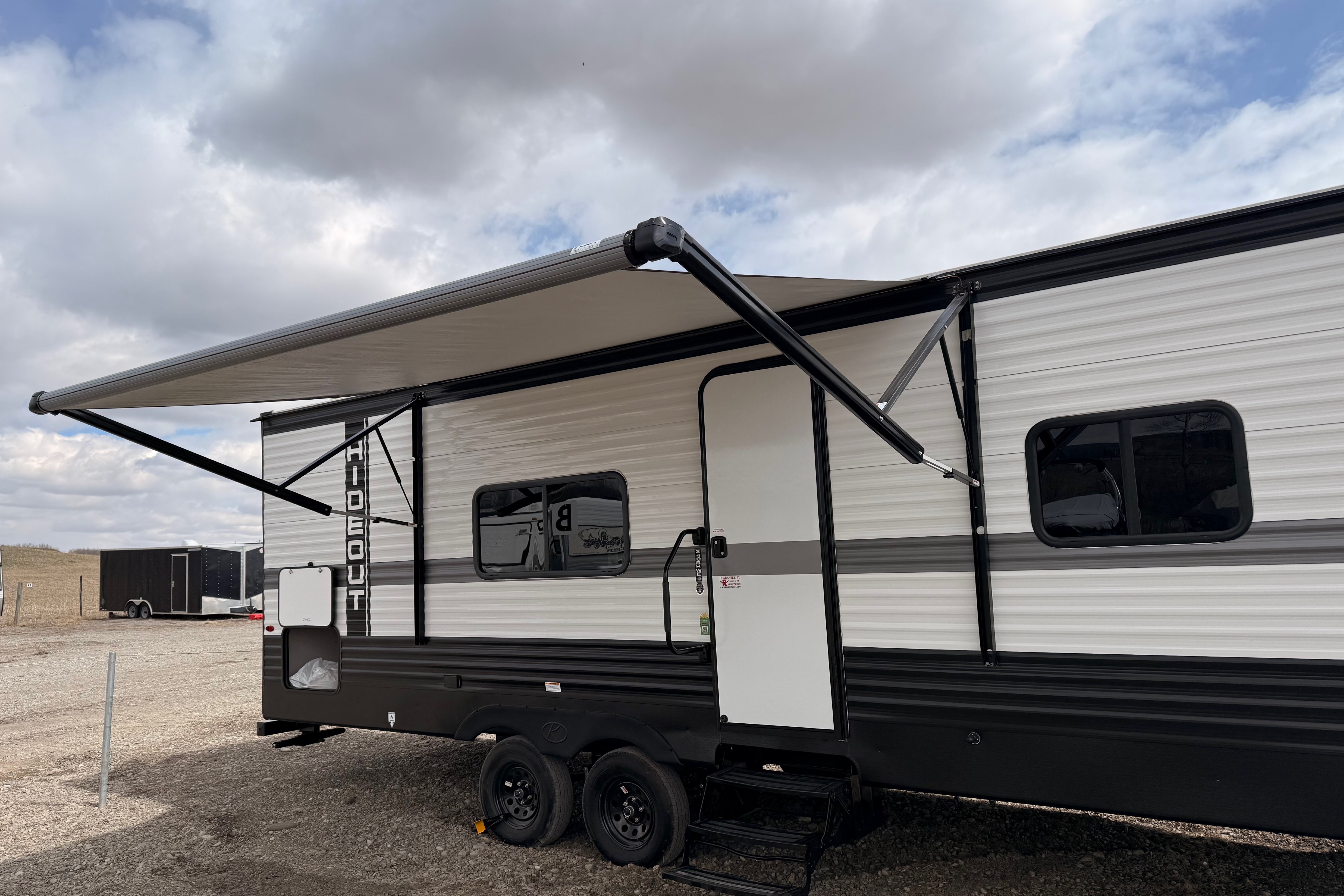 Spacious Family Bunkhouse Trailer – Sleeps 8 | Easy Setup | Delivery Available