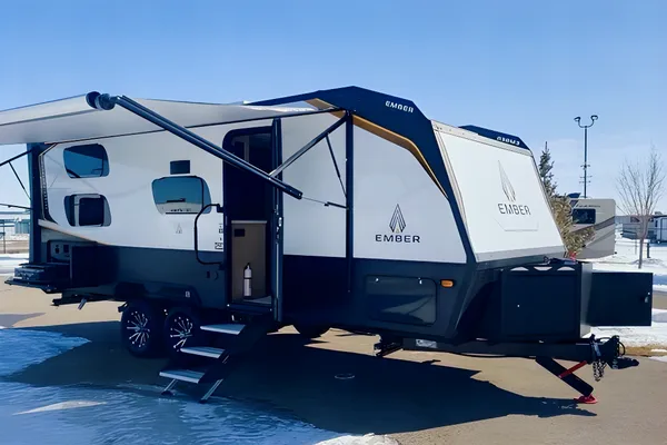 Kootenay Kampers Overland Ember
