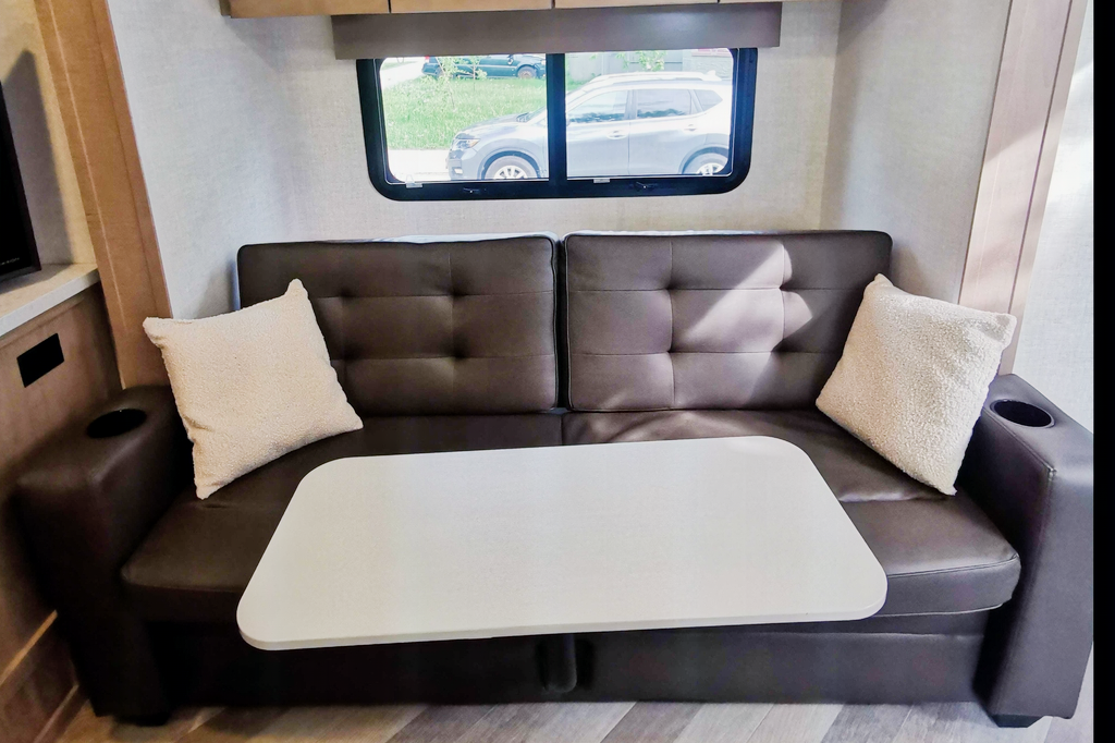 Kootenay Kampers Overland Ember 