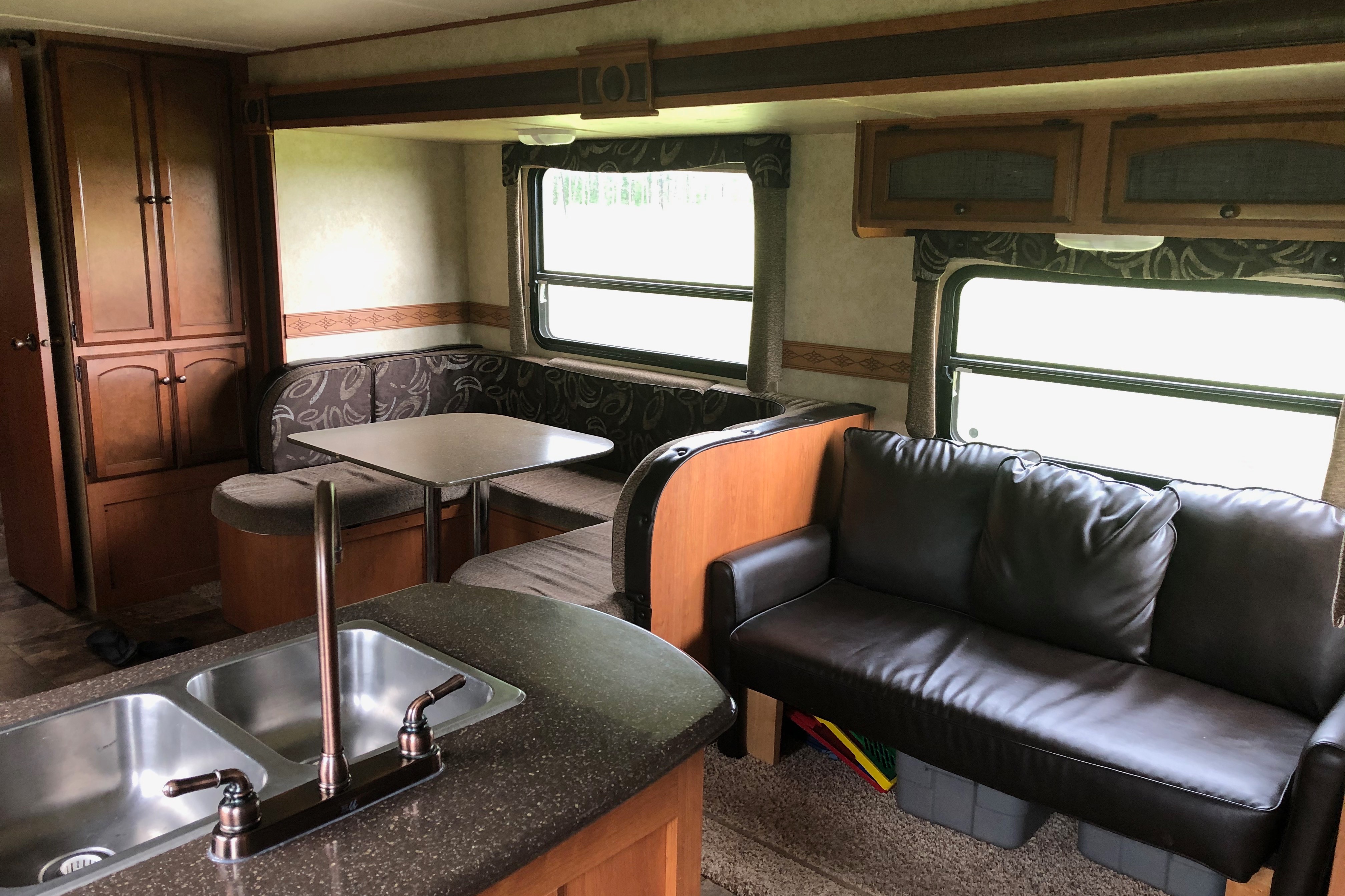 Mathew's Gulf Stream 30DBS Travel Trailer