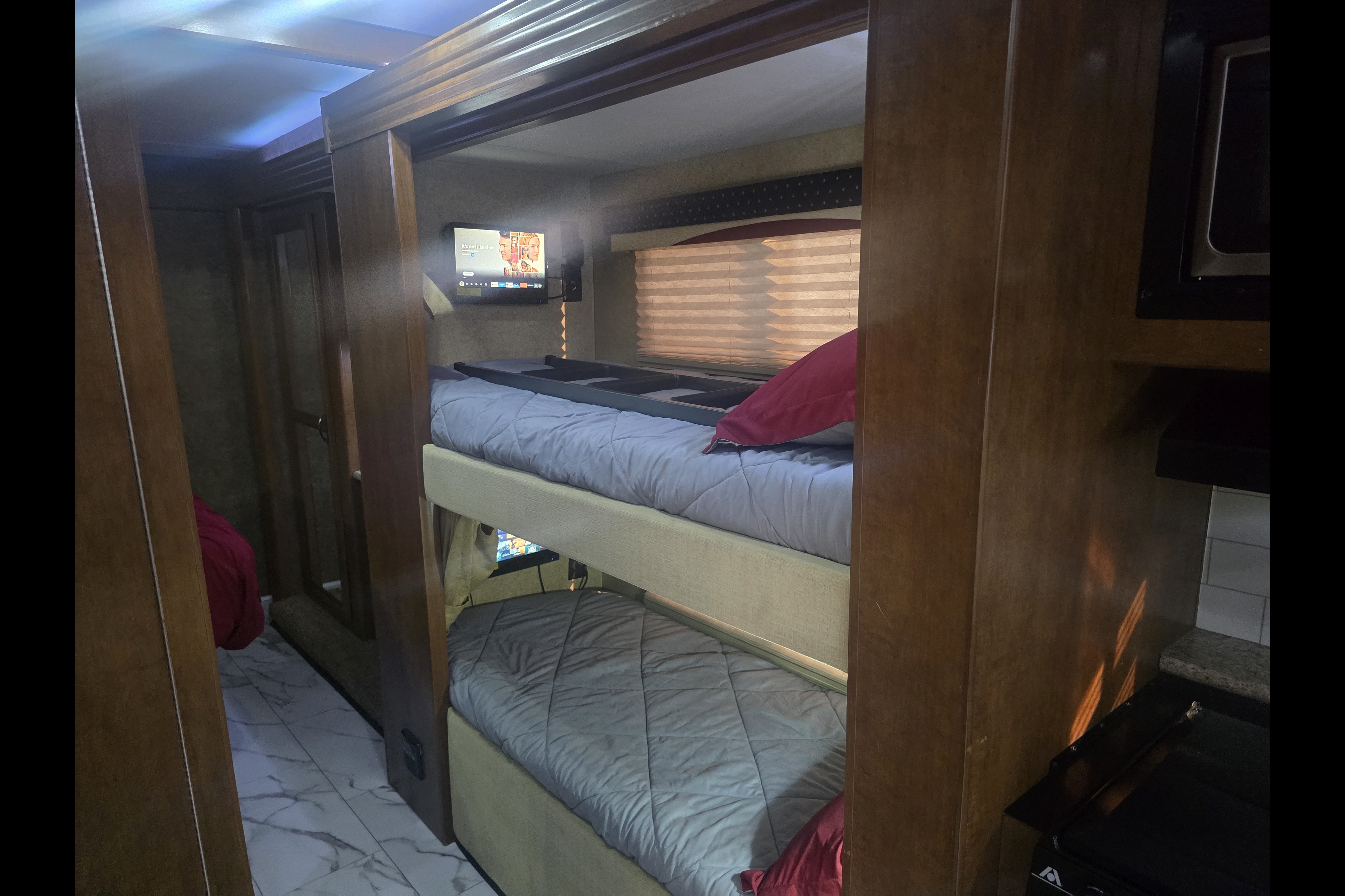 5 Star Luxury Motorhome Delivered & Setup For You!