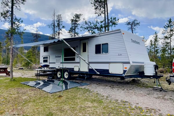 Little Heaven Family Friendly 31' Holiday Trailer