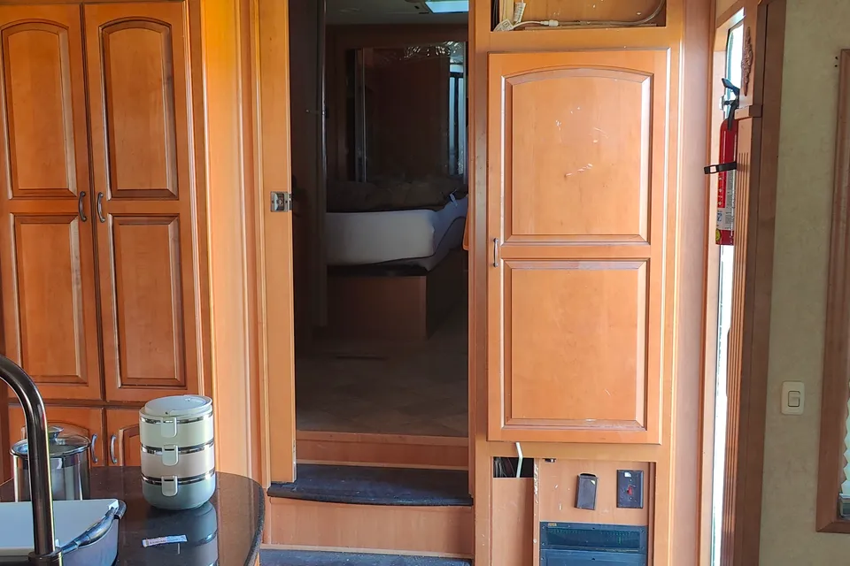 36ft Elite Suites