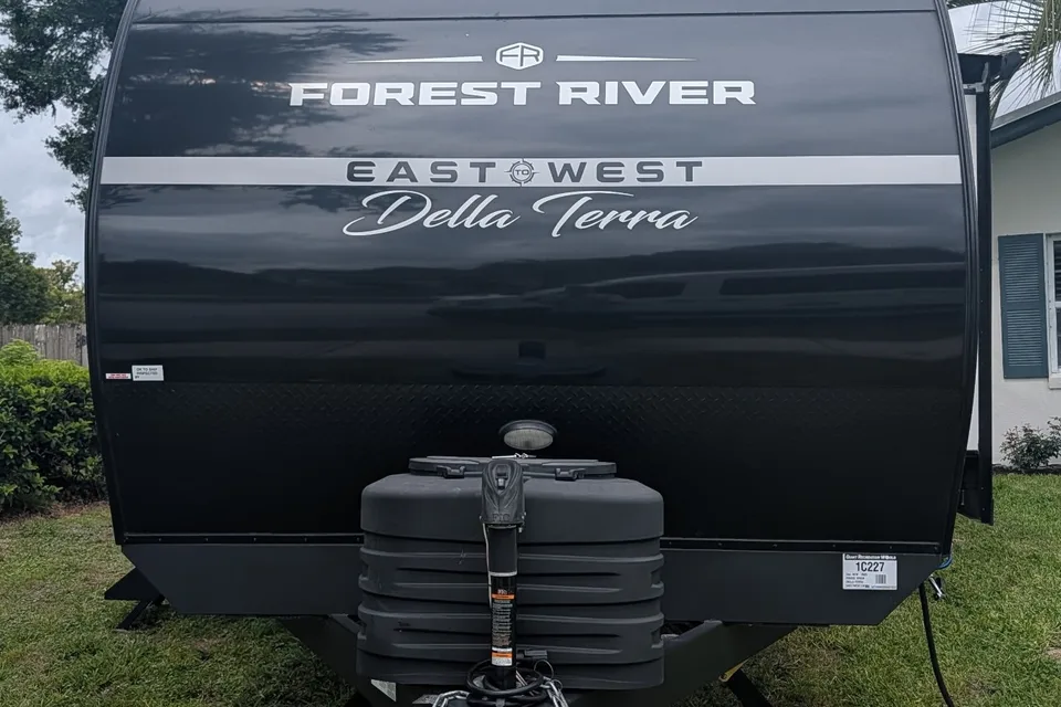 Quentin's Quest- Forest River Della Terra 241BH