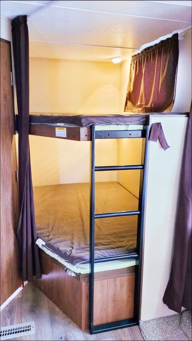 Dutchmen Aspen Trail Travel Trailer