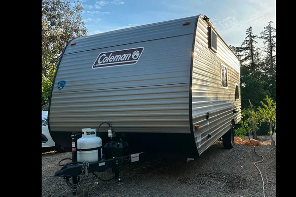 2024 COLEMAN LANTERN LT 17B Travel Trailer