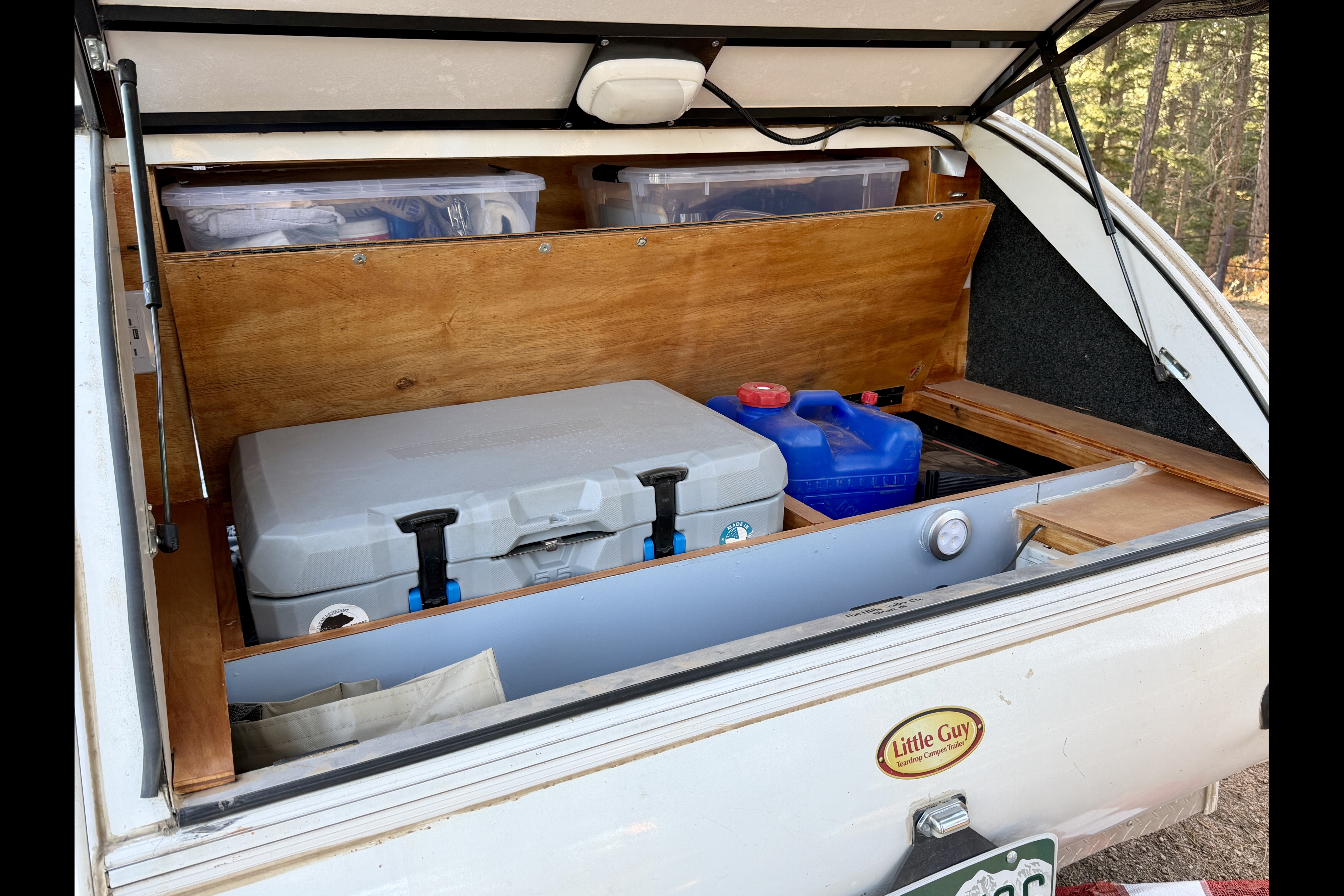 Cozy Teardrop – Fully Stocked Comfort with Shower, Solar & Starlink