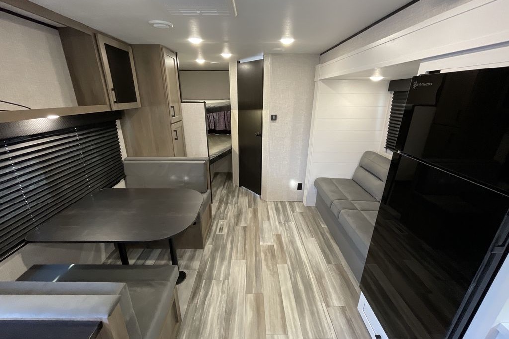 Fully loaded NEW Jayco 265BHS Travel Trailer