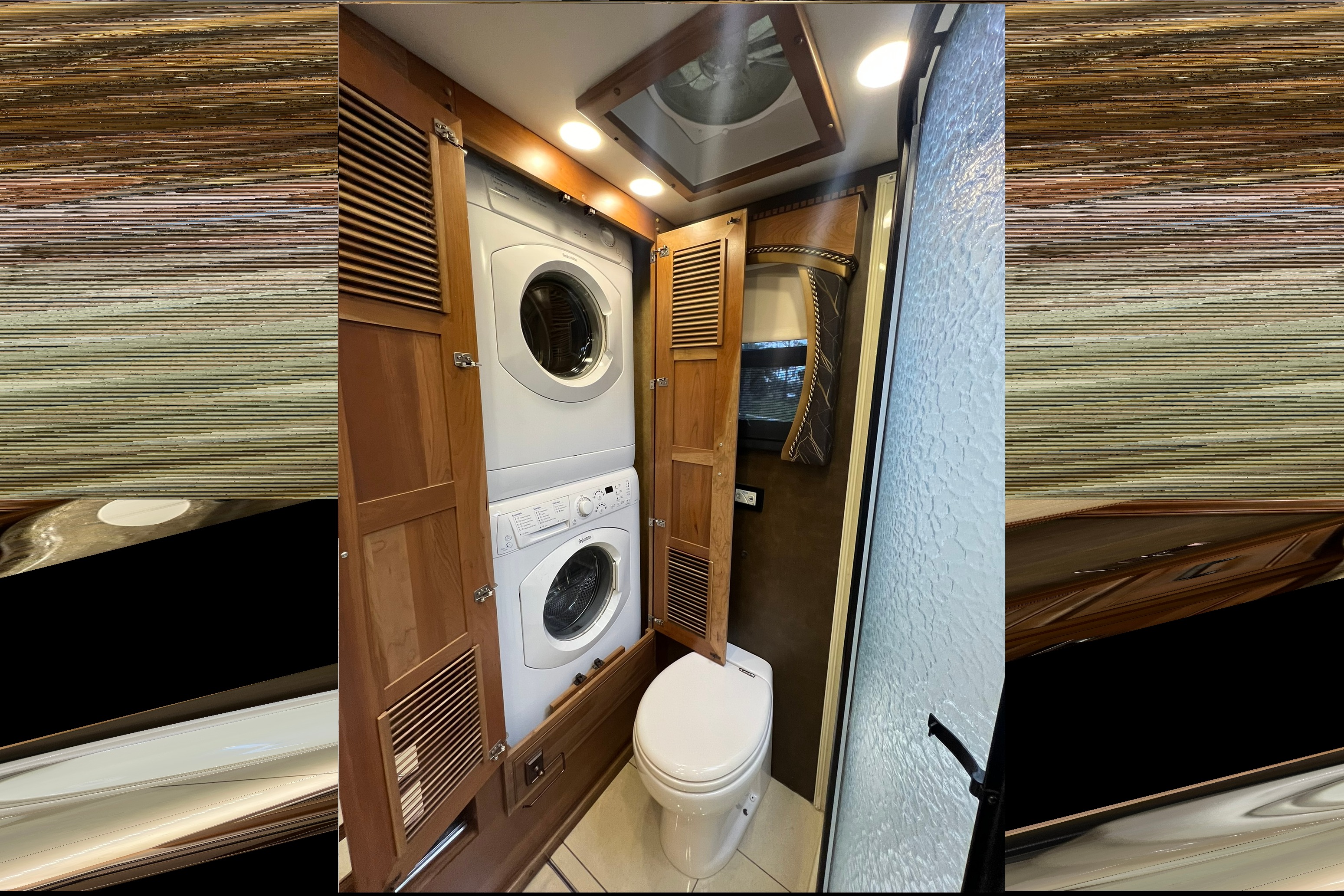 45' Entegra Coach Motorohome