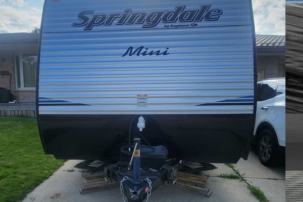 Thomas's Springdale 1800 BH Trailer