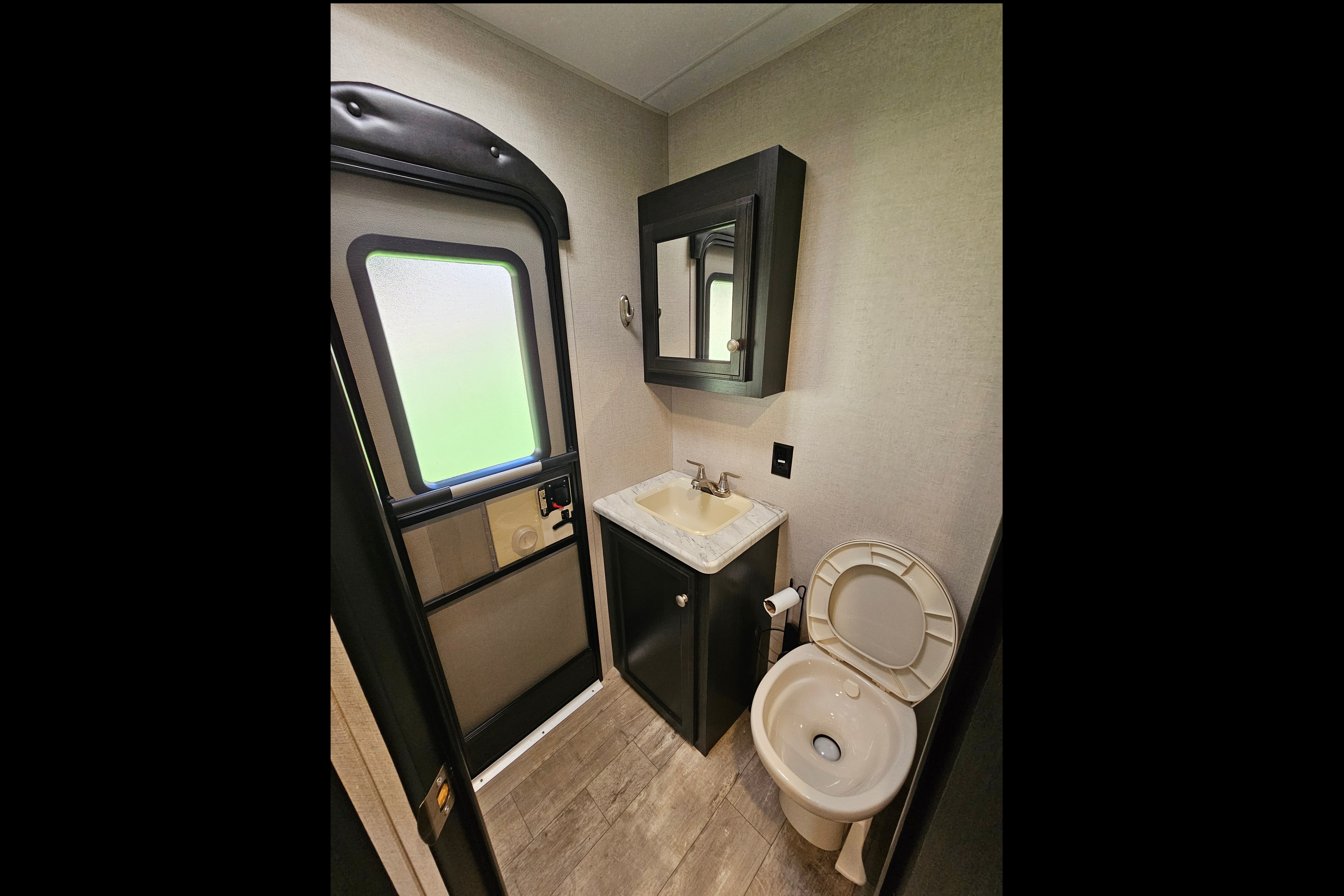 Blackburn's Venture RV Sporttrek Touring Edition 343VBH Travel Trailer