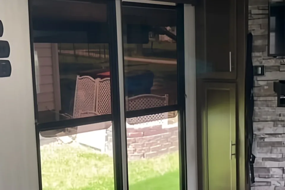 2019Forest River Cherokee 274VFK Sleeps 6!