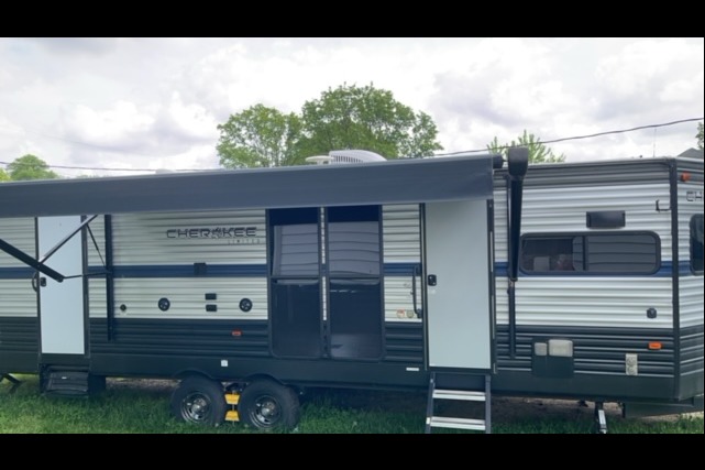 2019Forest River Cherokee 274VFK Sleeps 6!