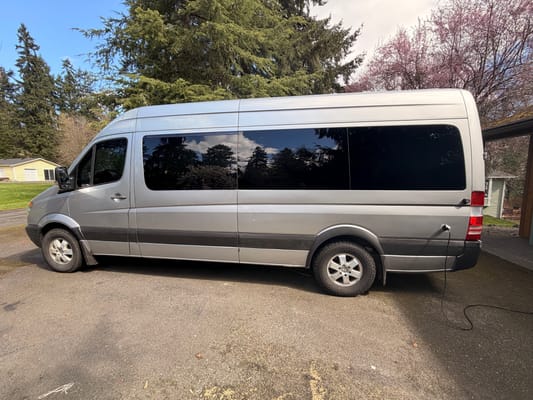 Snuggle Shuttle Dodge Sprinter Class B
