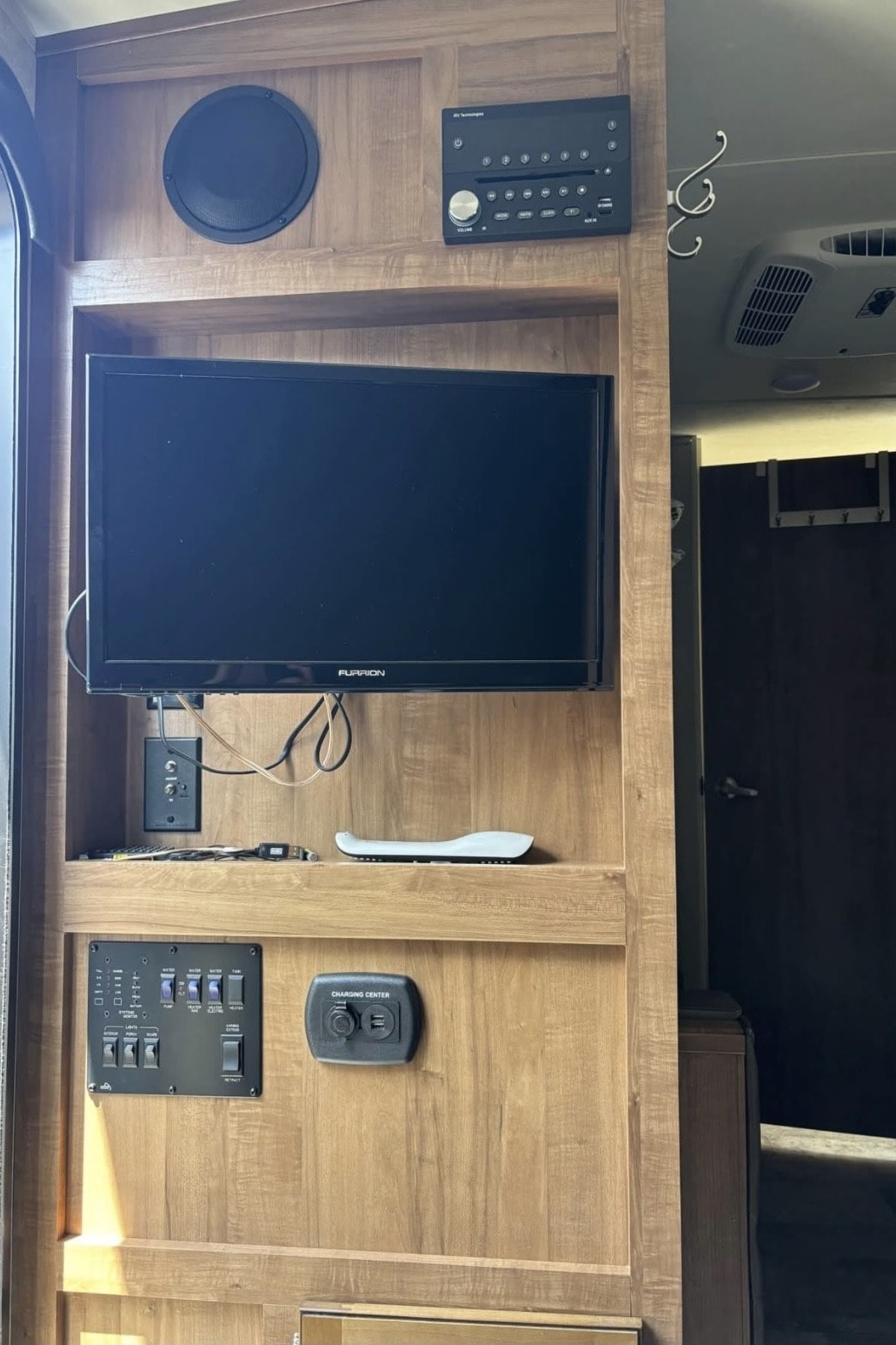 Rolling Retreat Rockwood Mini Lite Trailer