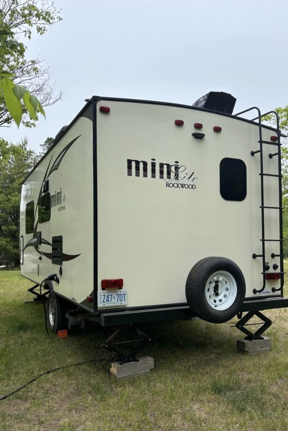 Rolling Retreat Rockwood Mini Lite Trailer