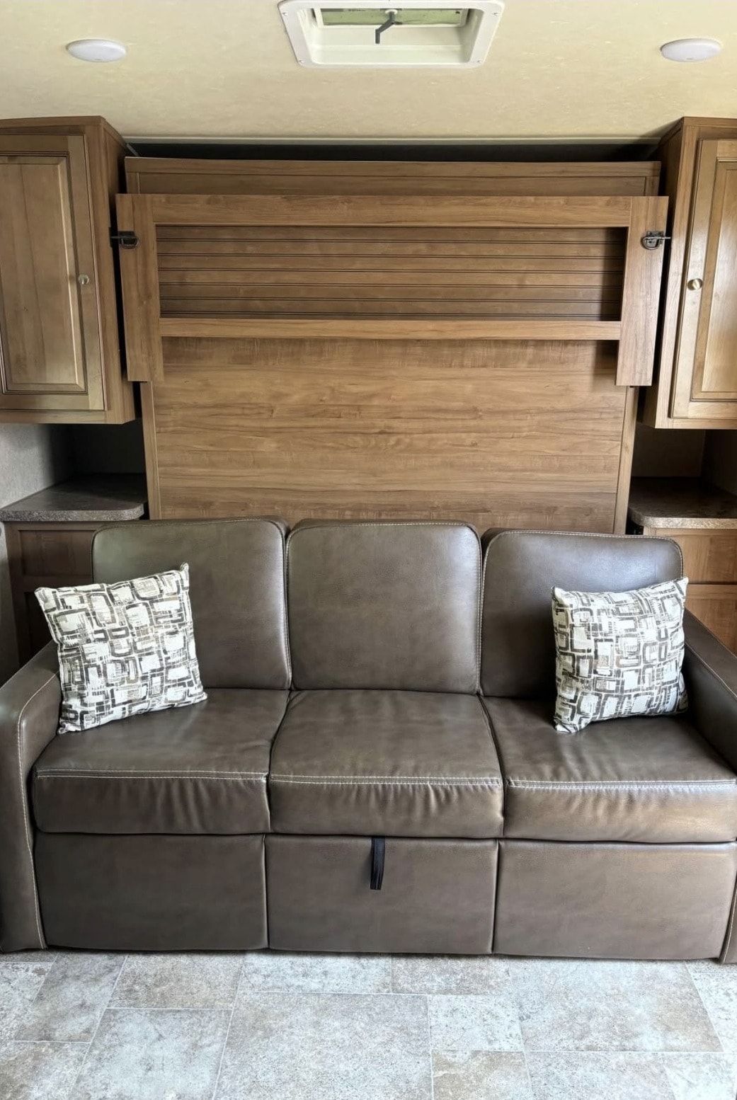 Rolling Retreat Rockwood Mini Lite Trailer