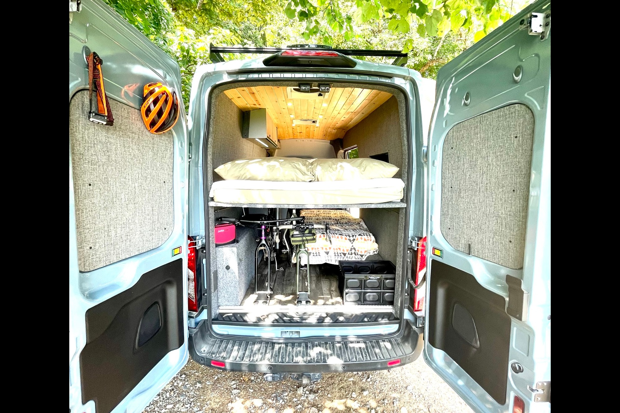 Vista Adventure Vans AWD Ford Transit