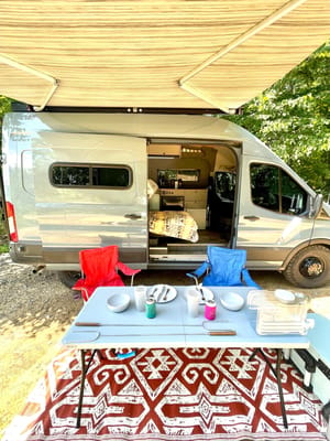 Vista Adventure Vans AWD Ford Transit