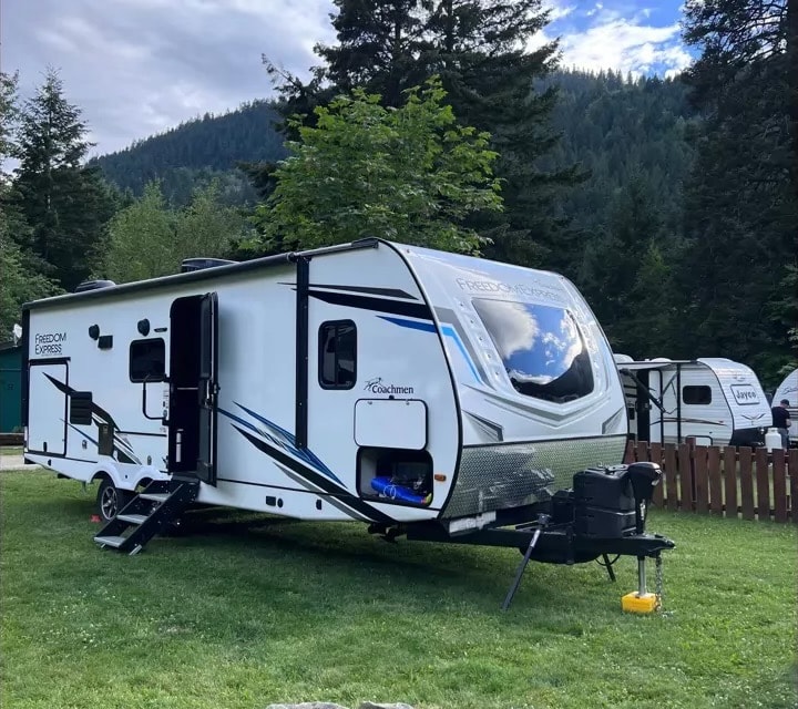 The Norris Coachmen Freedom Express Travel Trailer