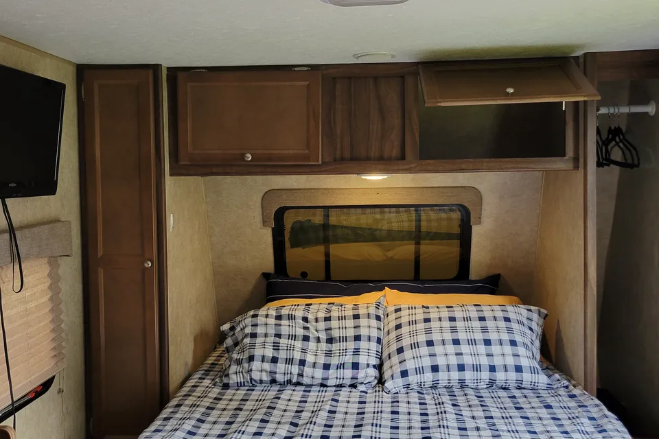 George and Kim's Forest River Viking Travel Trailer