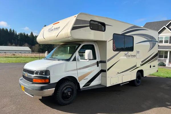 Ovi's Coachmen Freelander 21QB Class C