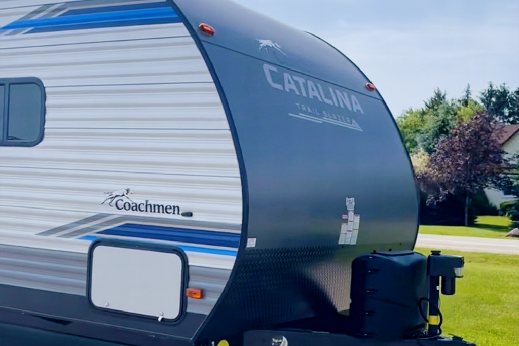 Foldesi’s 2020 Coachmen Catalina Trail Blazer 26t Toy Hauler