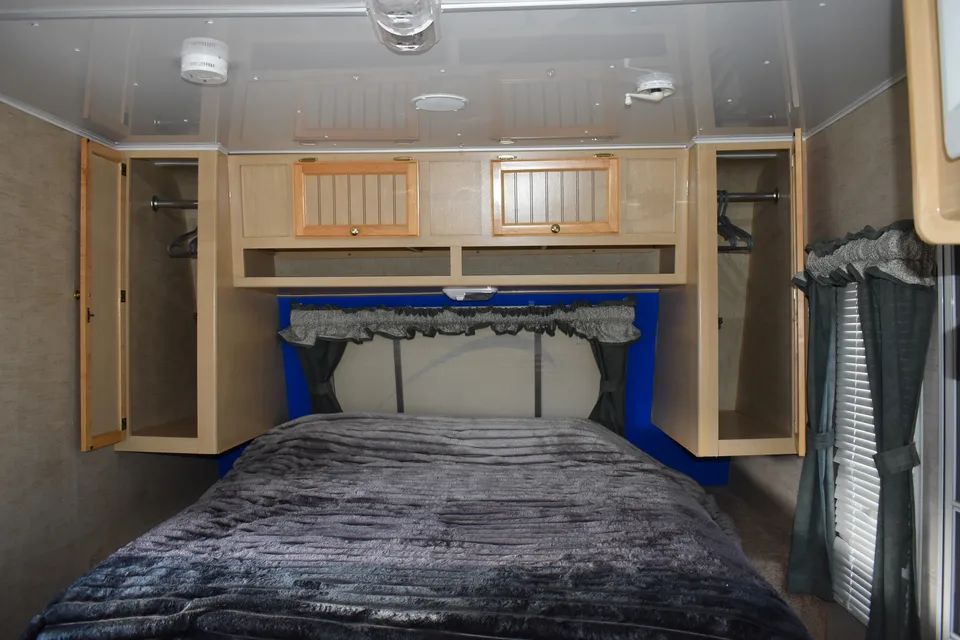 Yvonne's Jayco Jay Feather Sport Travel Trailer