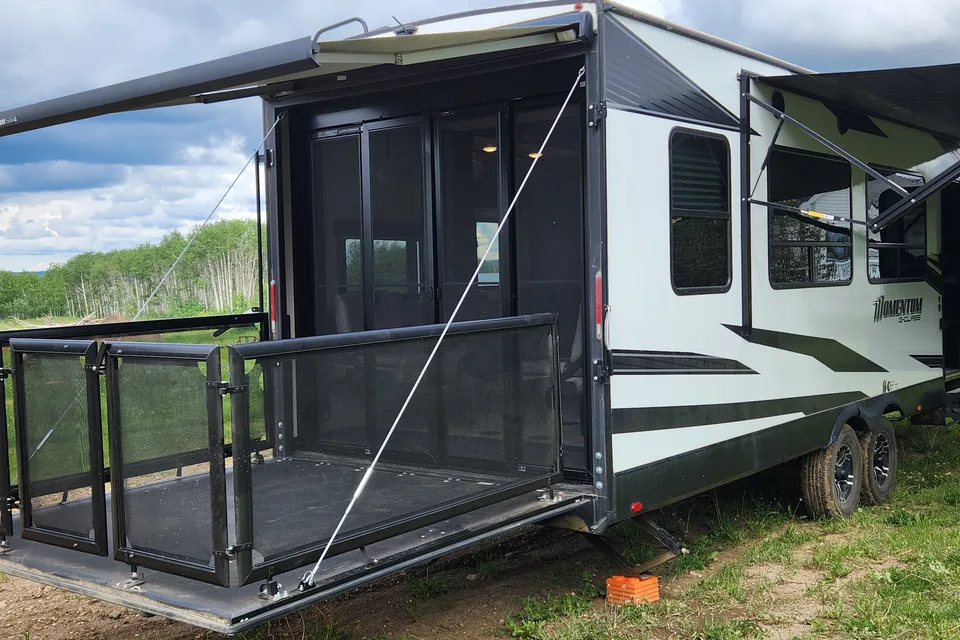 Miss Daisy's Grand Design Momentum G-class Toy Hauler