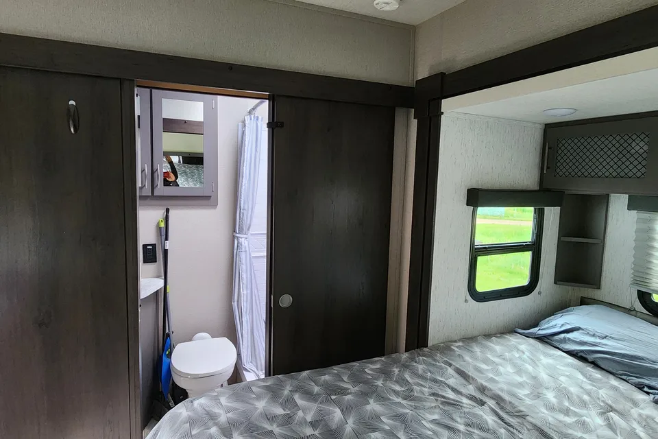 Miss Daisy's Grand Design Momentum G-class Toy Hauler