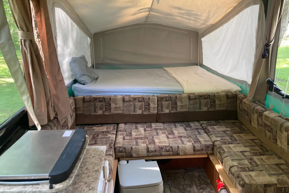 Sylvie's Jayco starcraft 1223 Tent Trailer