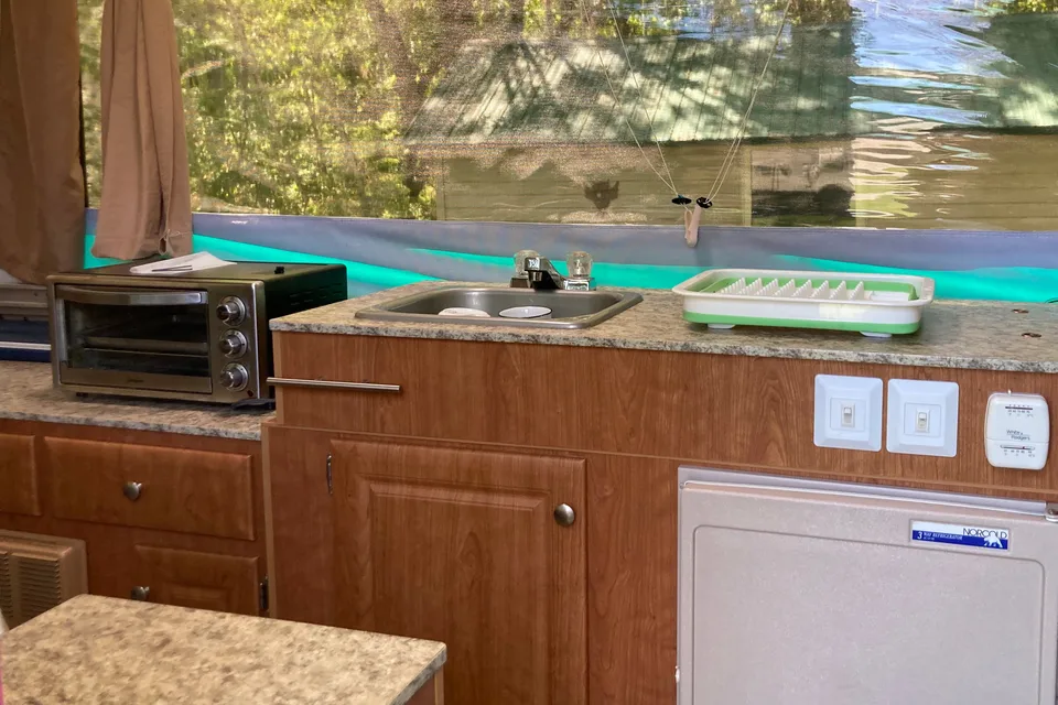 Sylvie's Jayco starcraft 1223 Tent Trailer