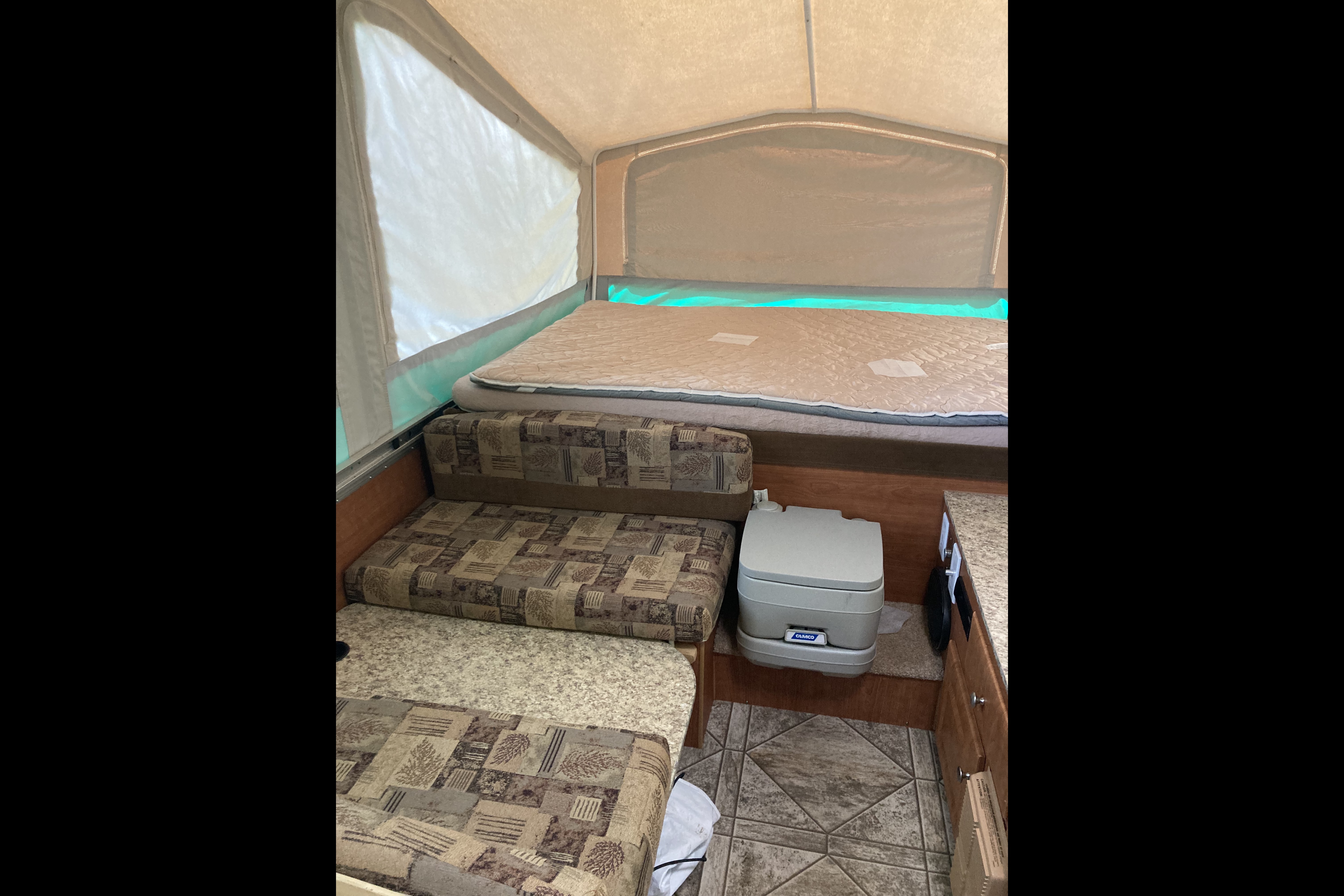 Sylvie's Jayco Jayco starcraft 1223 Tent Trailer