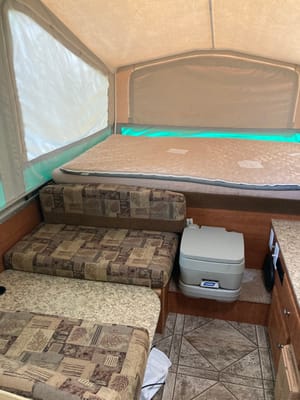 Sylvie's Jayco starcraft 1223 Tent Trailer