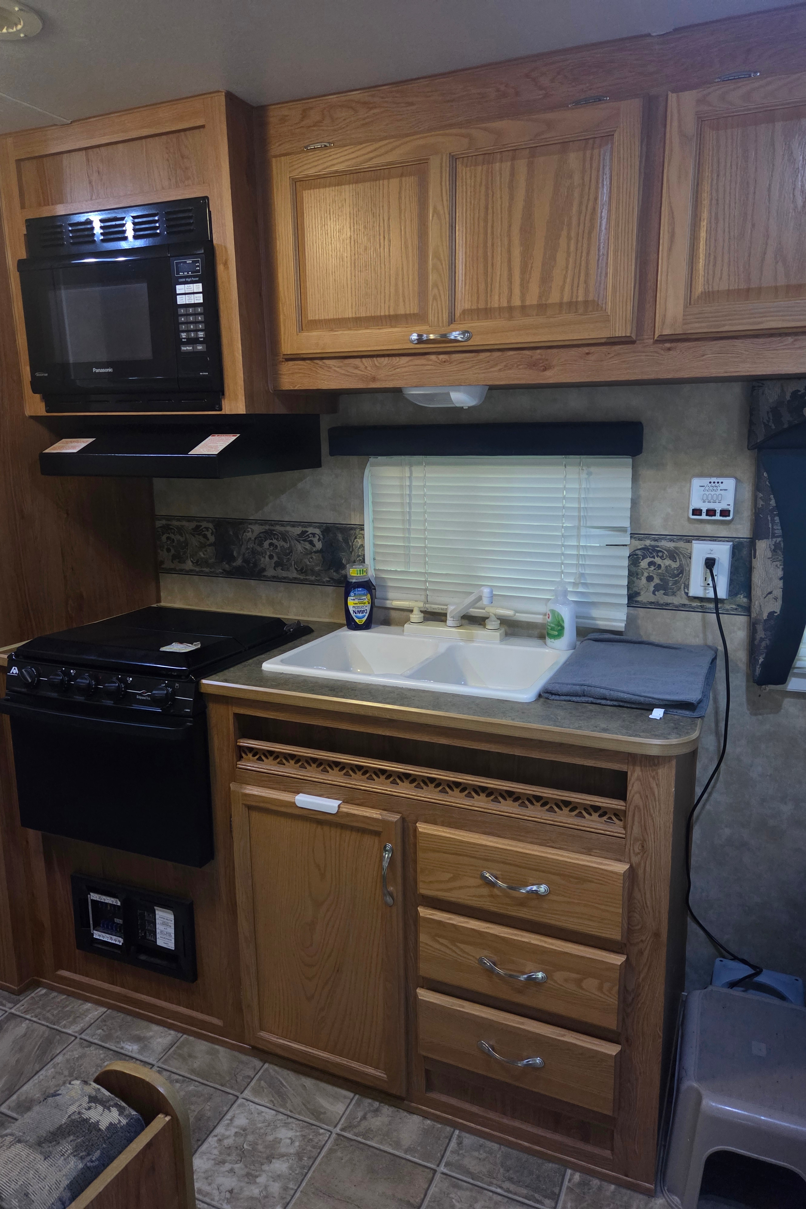Anthony's Jayco Jayflight Travel Trailer