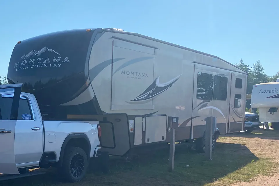 Justin's Keystone Montana High country Fifth Wheel