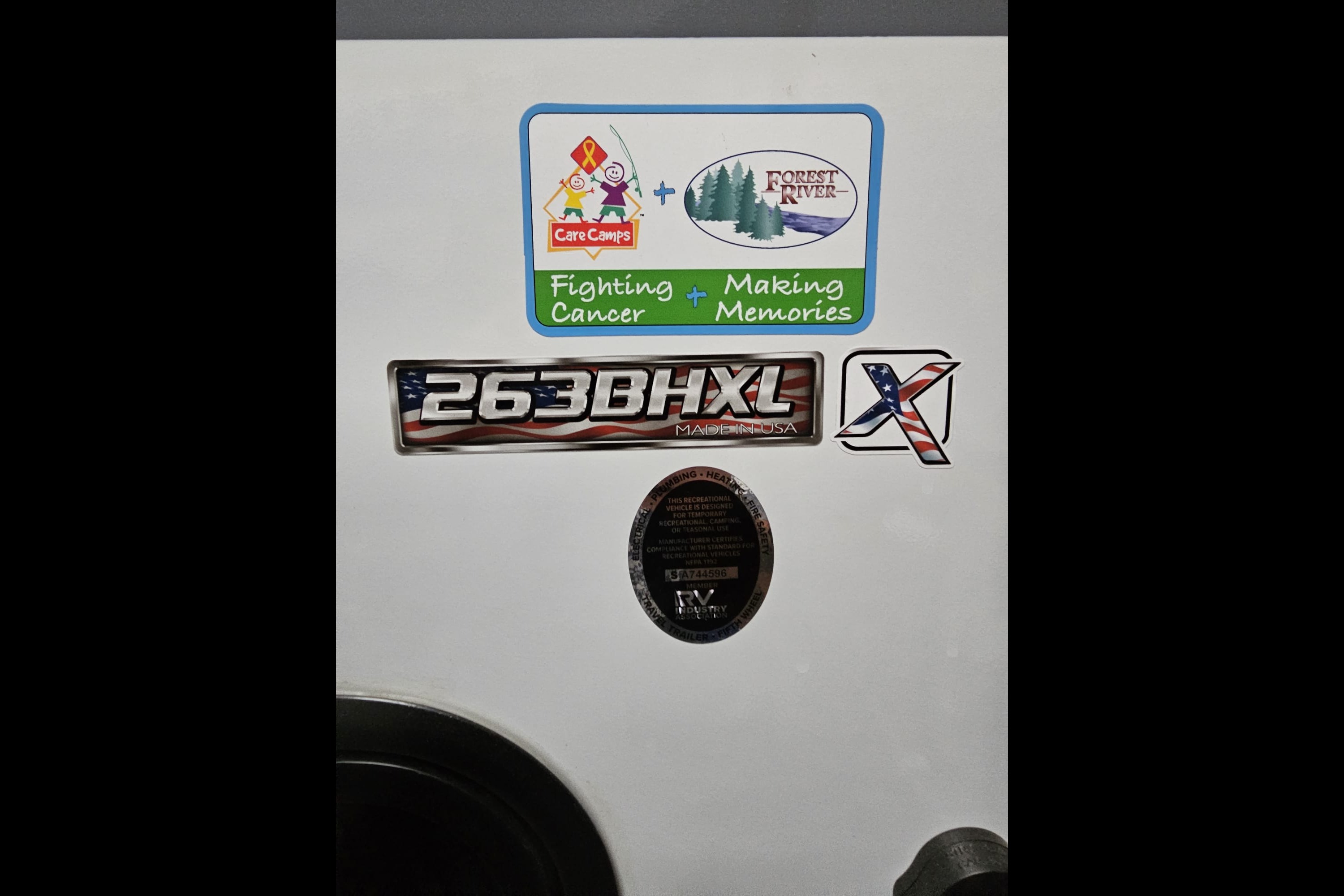 2023 Wildwood Xlite 263BHXL Travel Trailer